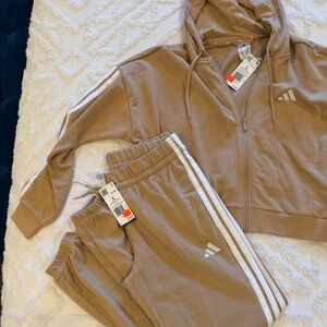Adidas Women’s Beige Jogger Set